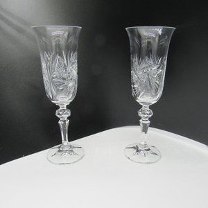 VINTAGE CRYSTAL PINWHEEL WINE/CHAMPAGNE GLASSES.  8 INCHES TALL.